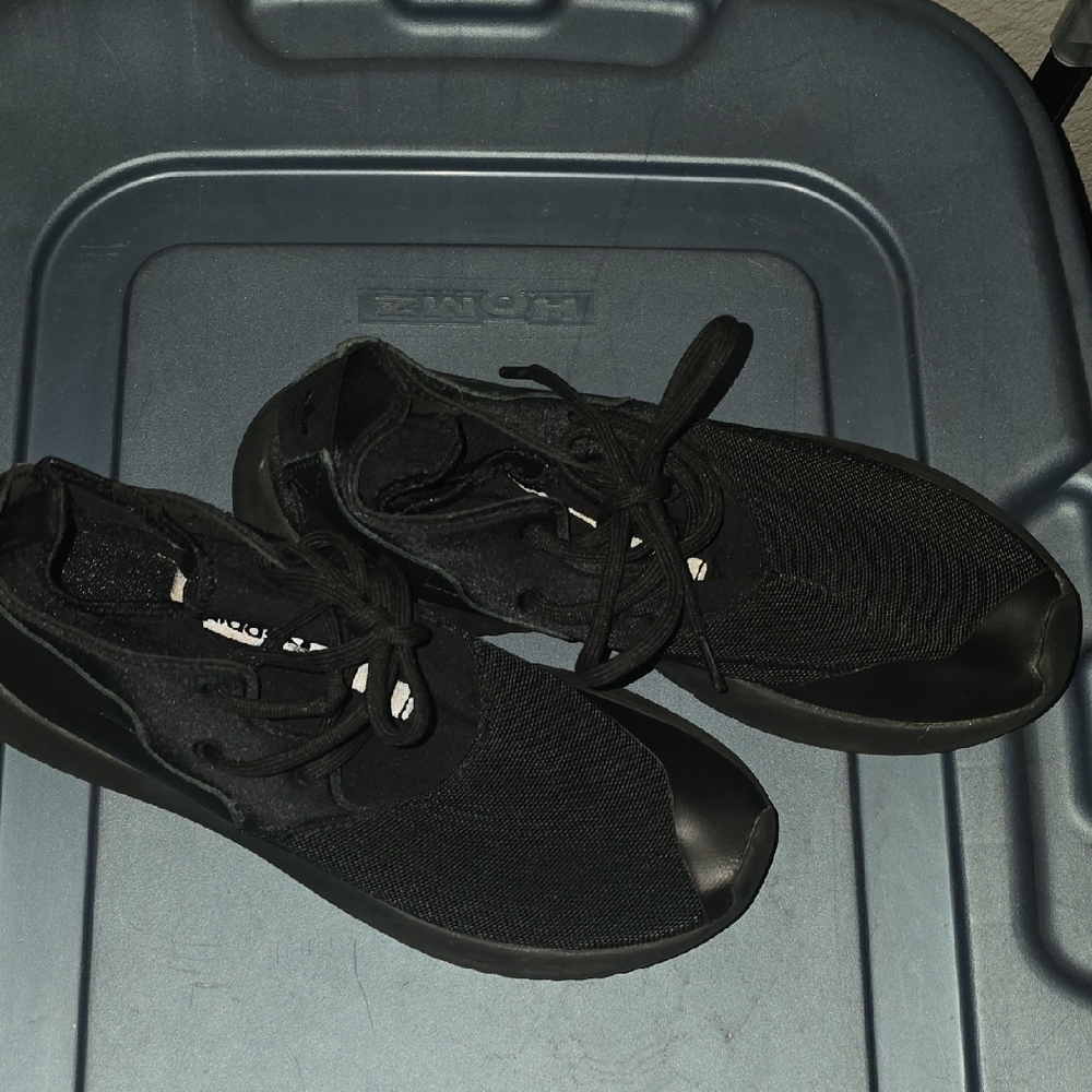 adidas Women's Black Athletic Shoes